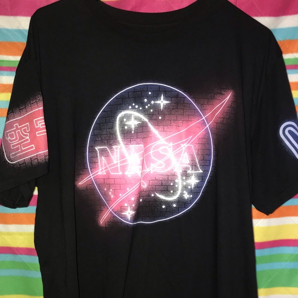 XL shirt